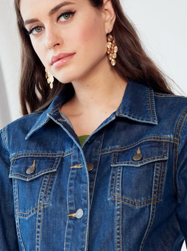 Women’s dark blue denim jacket – lightweight and stylish
