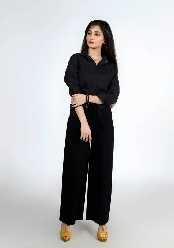 High Rise Wide Leg Pant in Black - cotton stretch